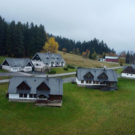 Horske Apartmany Smrcina ヤンスケー・ラーズニェ エクステリア 写真