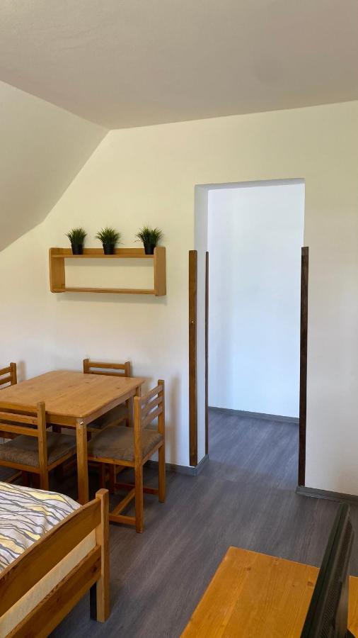 Horske Apartmany Smrcina ヤンスケー・ラーズニェ エクステリア 写真
